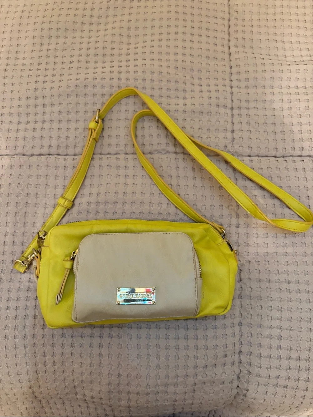 Steve Madden yellow crossbody